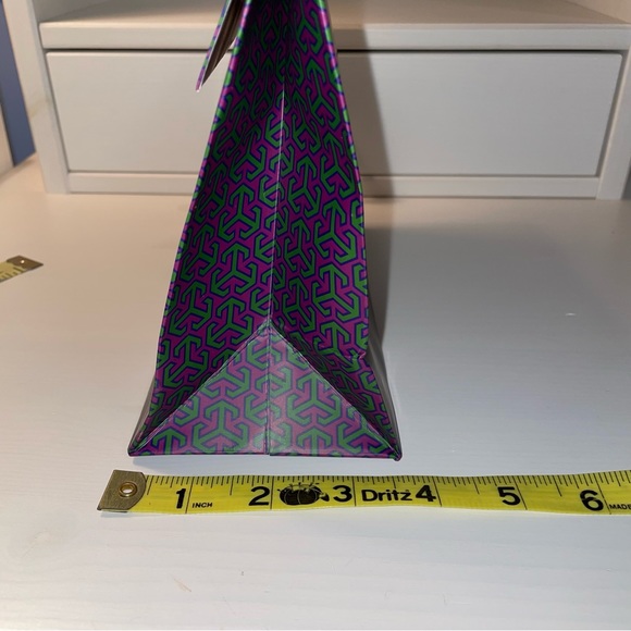 ⭐️FWP Tory Burch Gift Bag - see FWP offer below - Picture 9 of 10